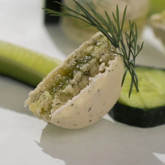 Uborka, kapor - 4 darabos - Cucumber, dill - 4 pieces